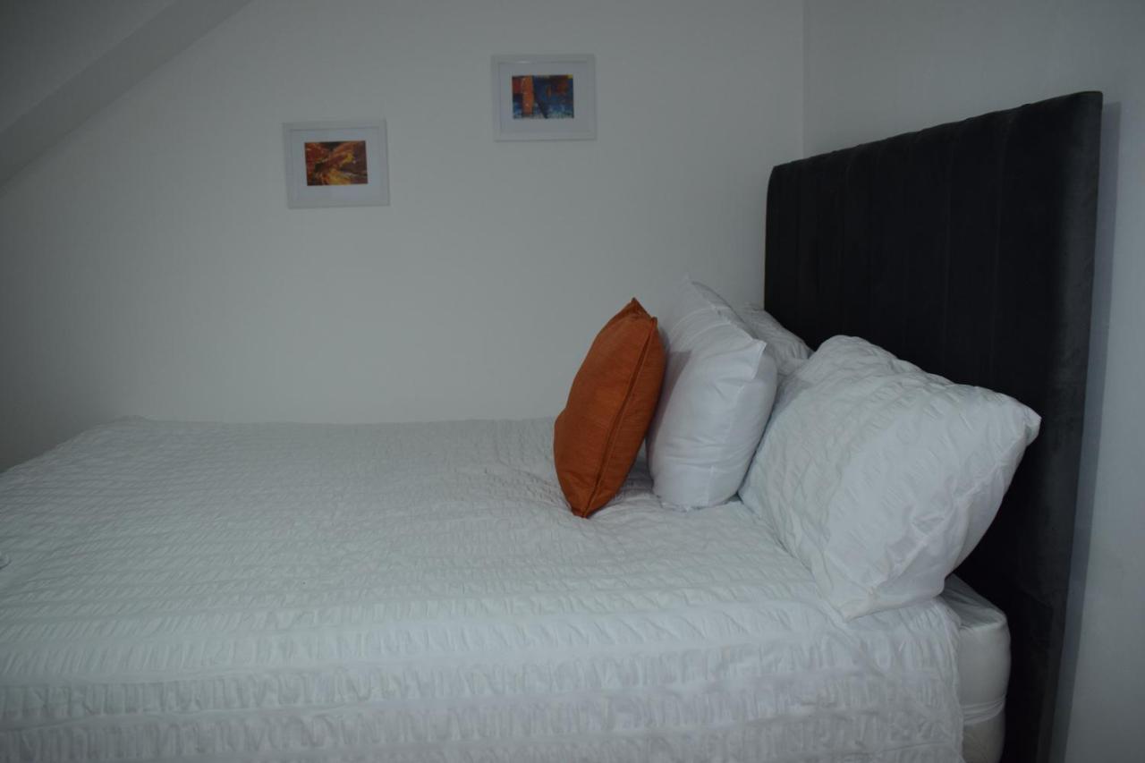 Forest Gate Haven Apartment